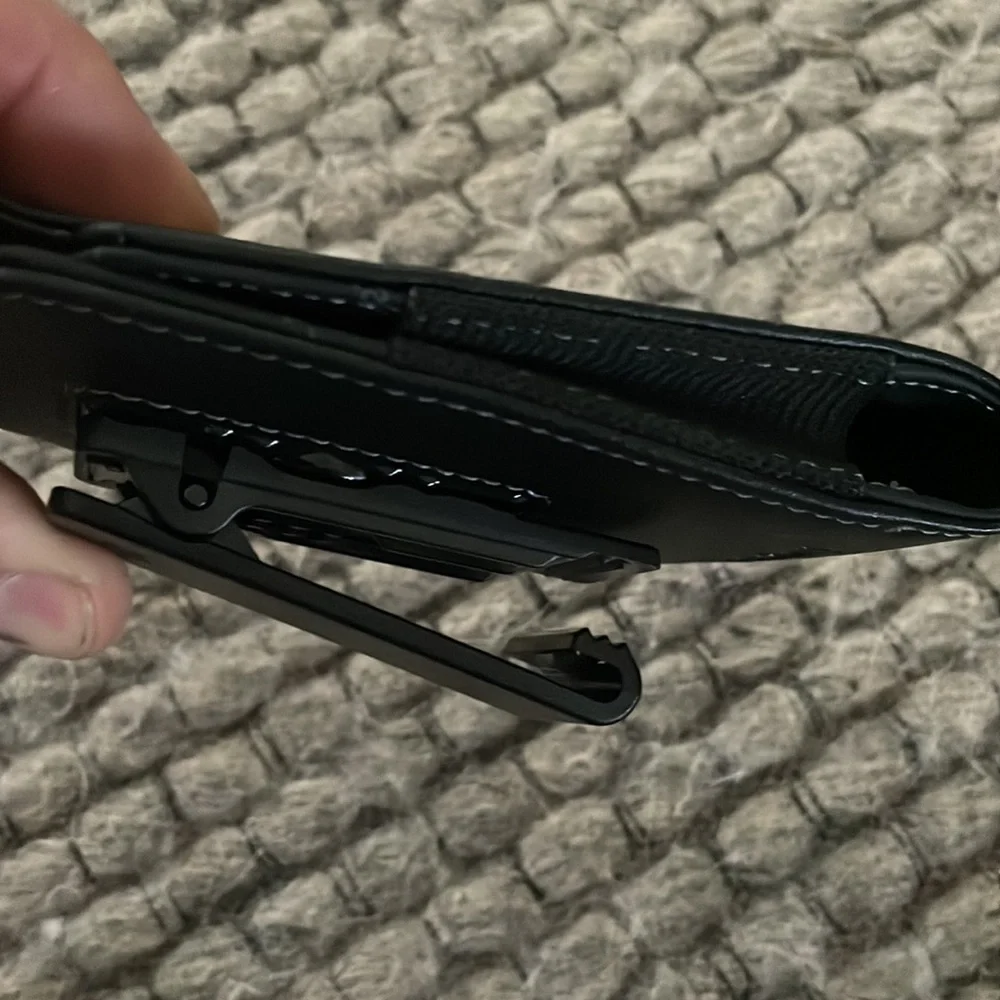 New Blackberry Belt Clip with Magnetic Clasp Black Color No Box or Tags